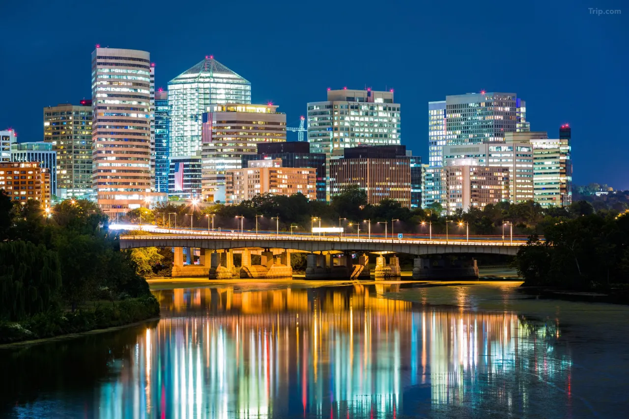Best Hotels Reagan International Airport with Free Shuttle