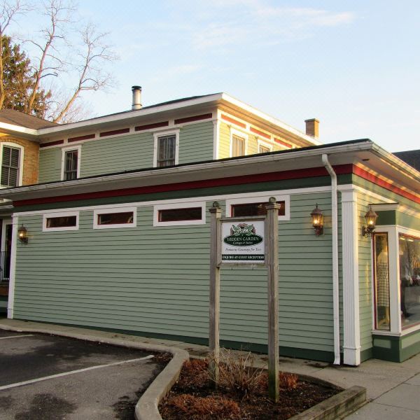 Hidden Garden Cottages & Suites