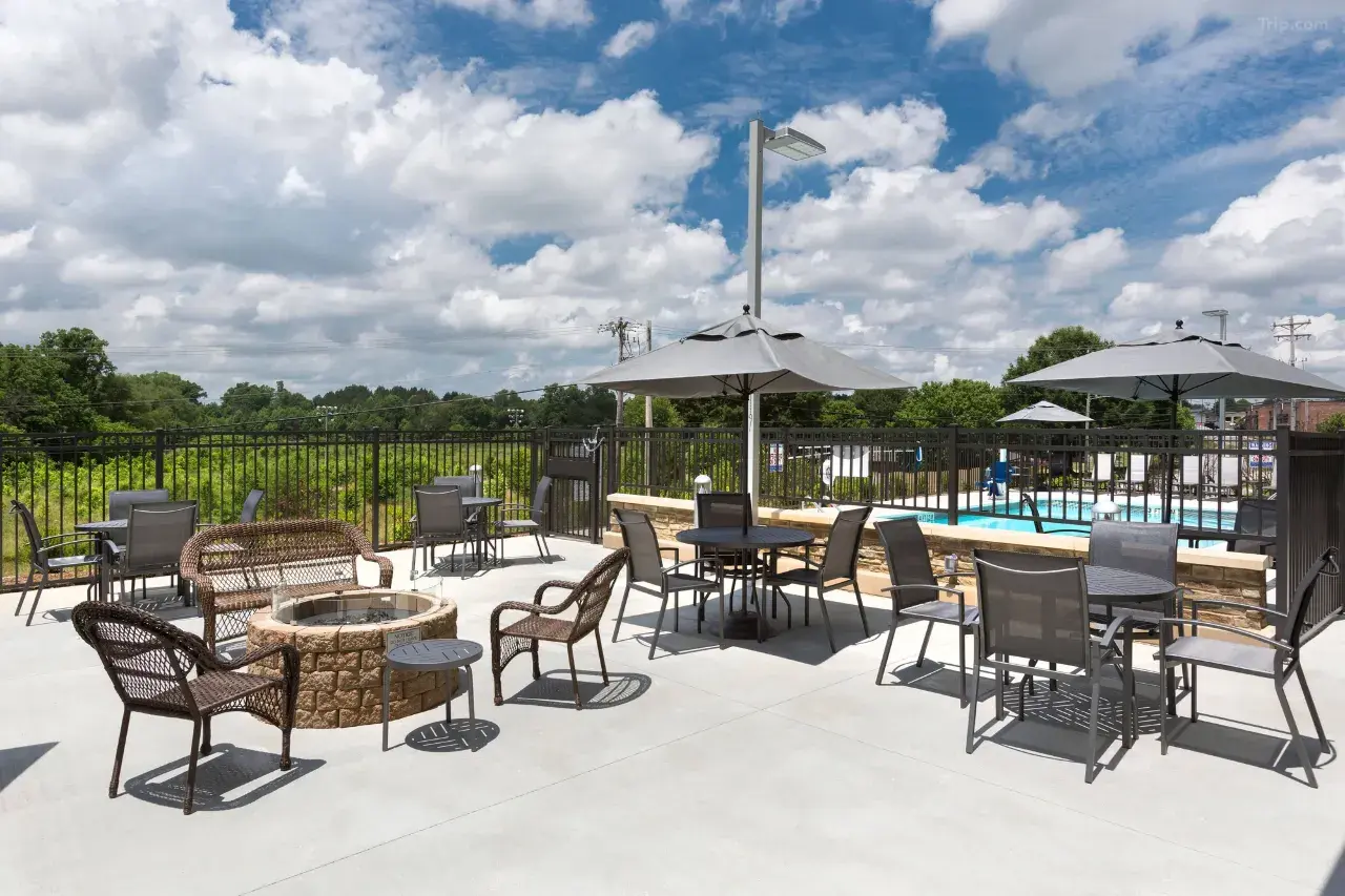 hotels in statesville nc