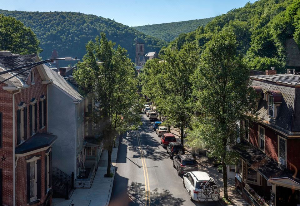 Jim Thorpe Hotels