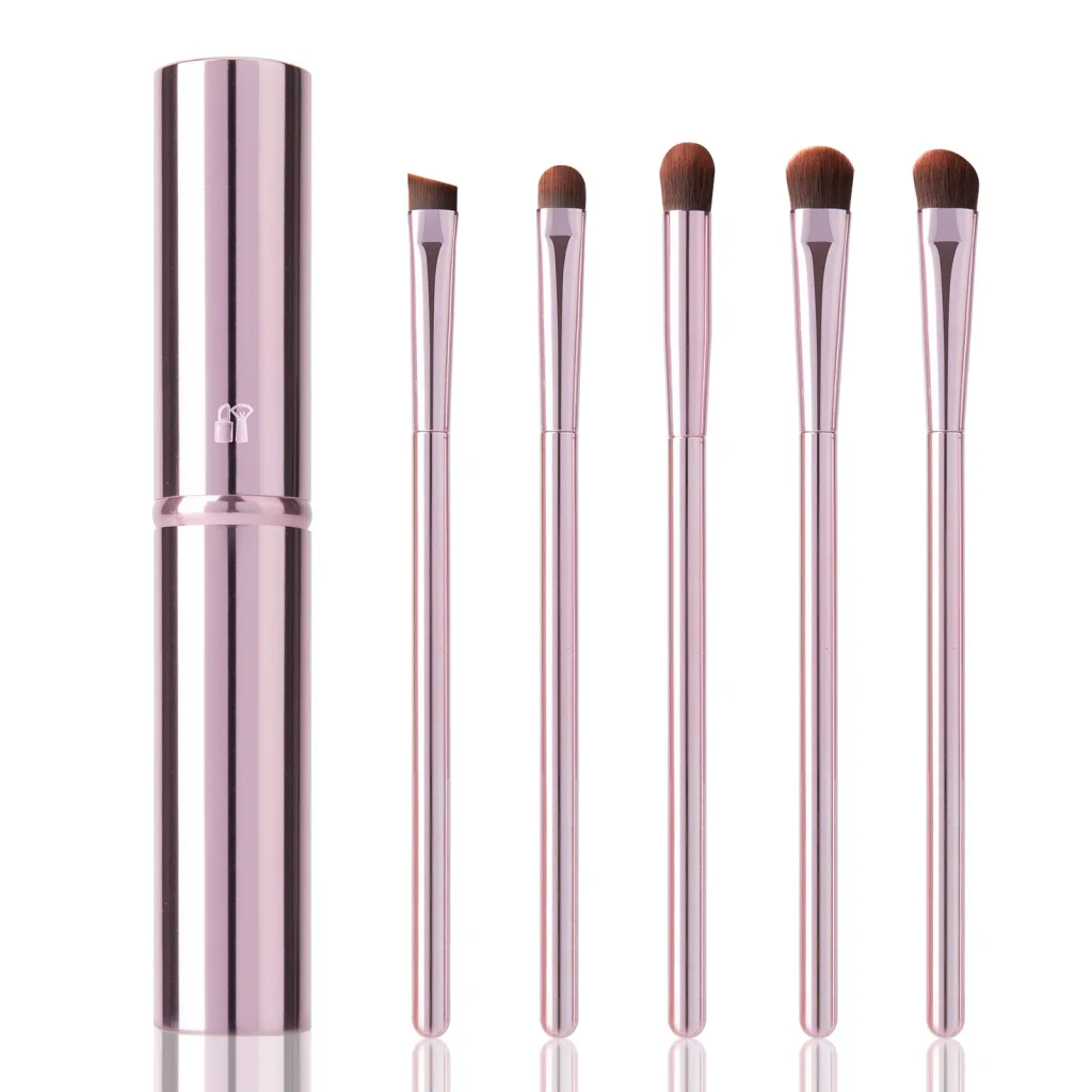 set of eyeshadow brushes